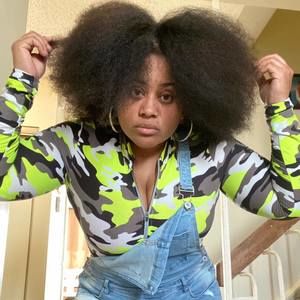 Meet your Posher, Carol